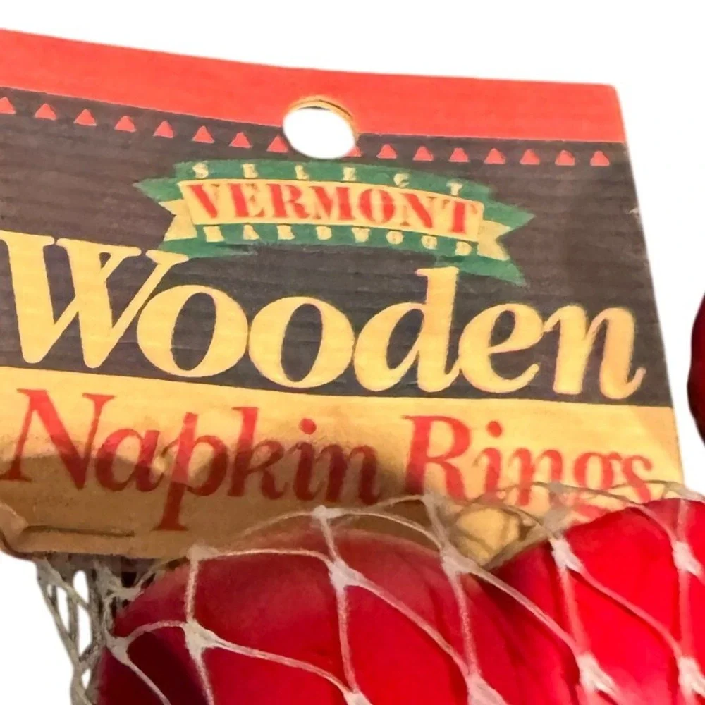 Vintage Vermont Hardwood Wooden Napkin Rings Red Set of 12 New Christmas Holiday